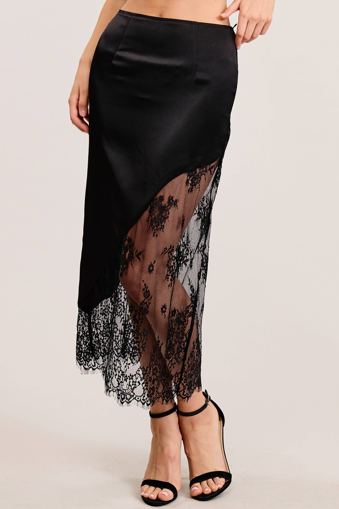 Musa Lace Skirt